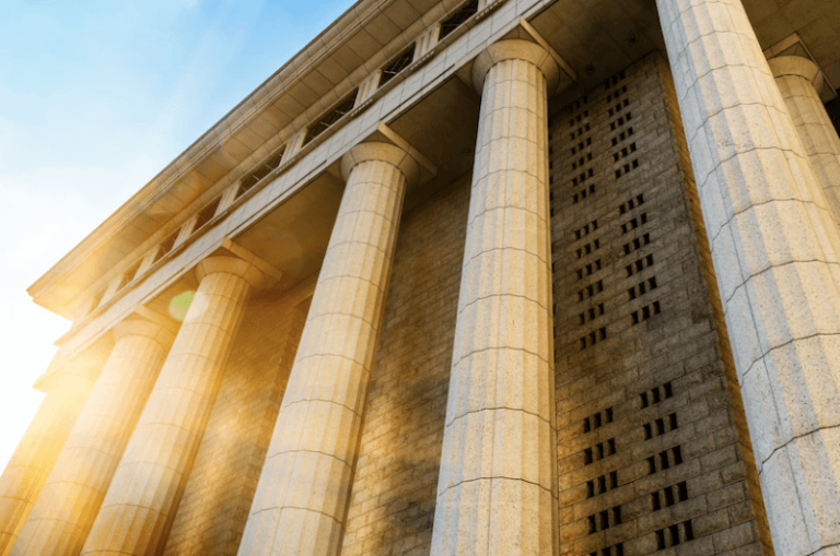 Mengenal Istilah Legal Standing dan Cara Mengajukannya