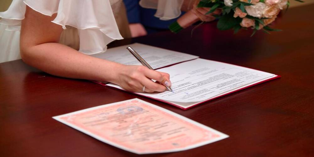 Melakukan Legalisasi Akta Pernikahan ke Kemenlu